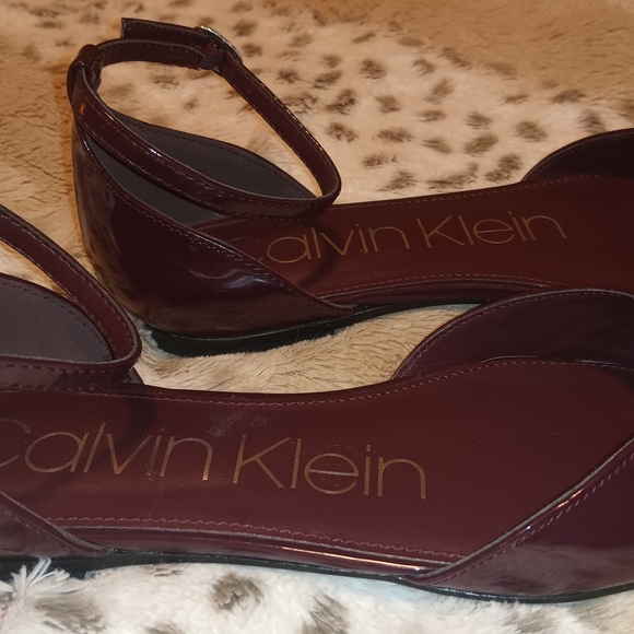 Calvin Klein Women's Plum Chocolate Leather Shoes - Picture 6 of 8